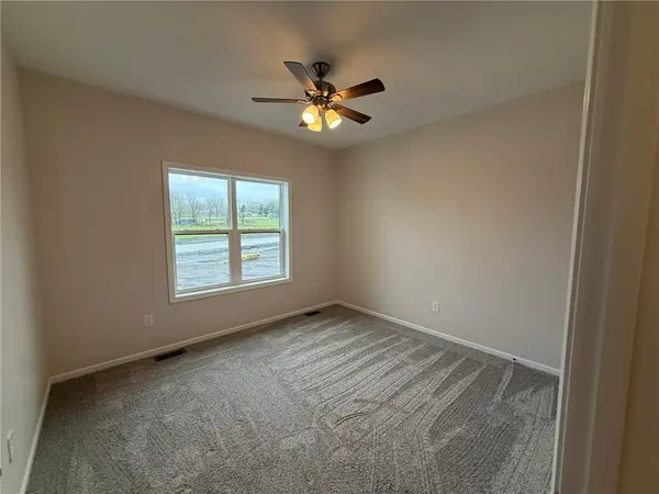 1005 George CT, Effingham, KS 66023