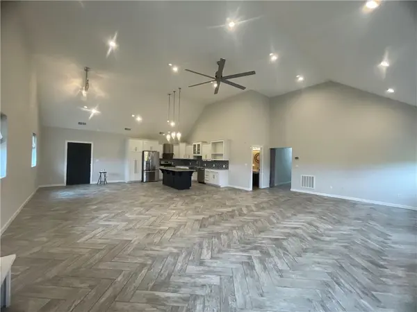 585 NW 500 RD, Clinton, MO 64735