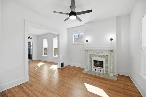 3327 Garfield AVE, Kansas City, MO 64109