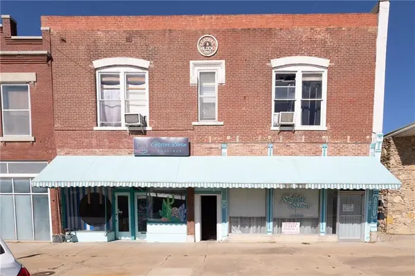 106 W Main ST, Cherryvale, KS 67335