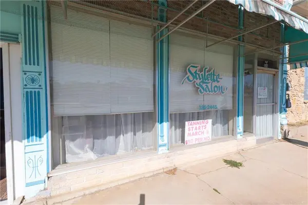 106 W Main ST, Cherryvale, KS 67335