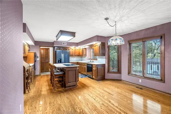 510 Opera House LN, Odessa, MO 64076