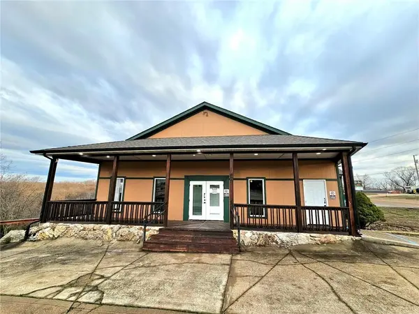 473 W HWY, Eldon, MO 64026