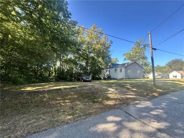 709 N Washington ST, Warrensburg, MO 64093