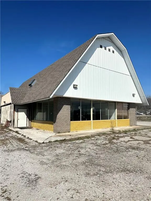 13130 S US Hwy 71 HWY, Grandview, MO 64030