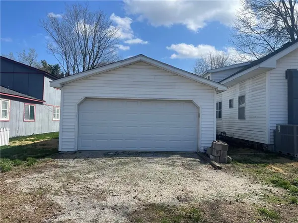 406 E 15th ST, Baxter Springs, KS 66713