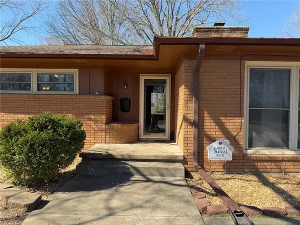 904 N High ST, Butler, MO 64730