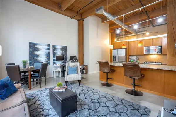 712 Broadway BLVD #304, Kansas City, MO 64105