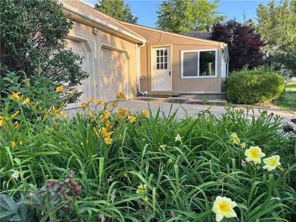 25595 Rockville RD, Louisburg, KS 66053