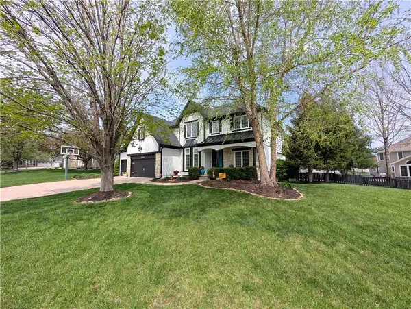 22218 W 57th ST, Shawnee, KS 66226