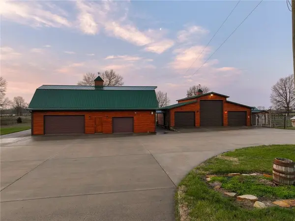 Aa HWY, Walker, MO 64750