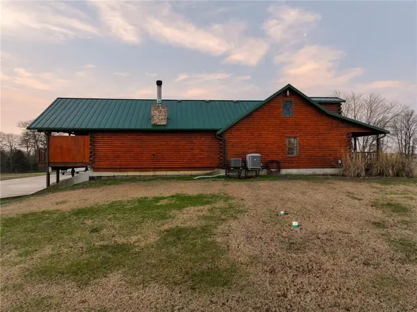 13585 S AA HWY, Walker, MO 64790
