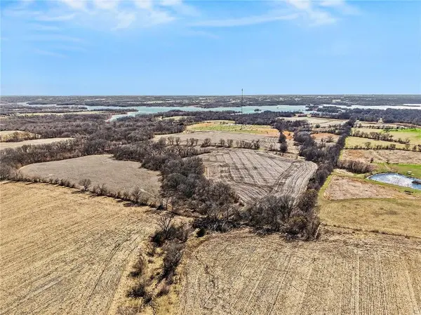 6606 W HWY, Smithville, MO 64089