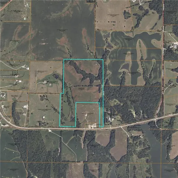 6606 W HWY, Smithville, MO 64089
