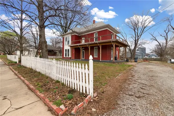 608 W Maple ST, Plattsburg, MO 64477