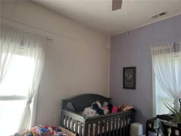 736 N Sycamore ST, Ottawa, KS 66067