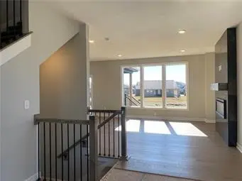 17174 W 164th TER, Olathe, KS 66062