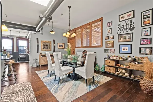 612 Central ST #503, Kansas City, MO 64105