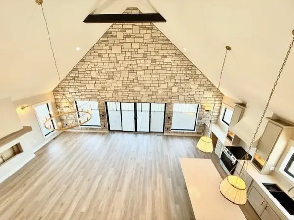 430 Lake Viking TER, Gallatin, MO 64640