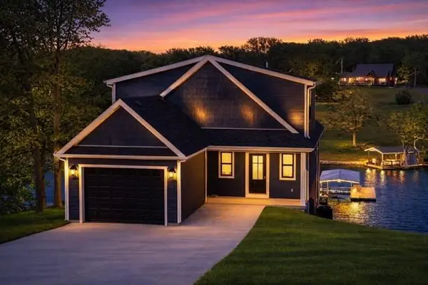 430 Lake Viking TER, Gallatin, MO 64640
