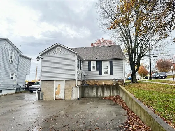 208 S Washington ST, Warrensburg, MO 64093