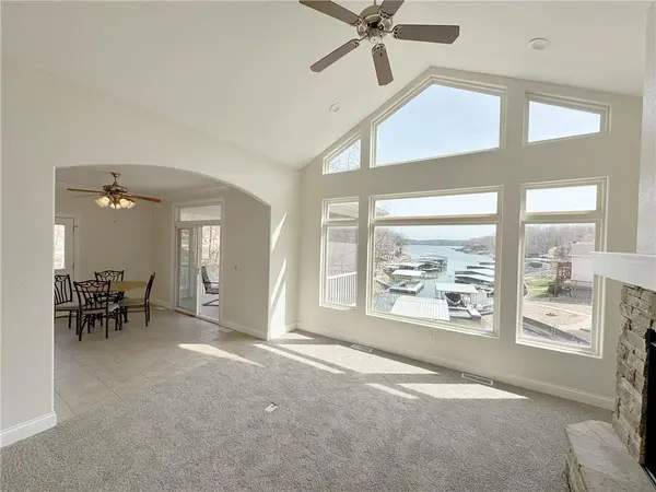 307 Ledgestone Estates LN, Sunrise Beach, MO 65079