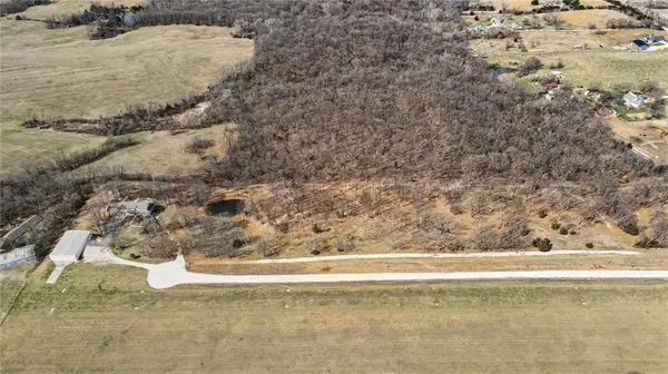 LOT 3 & 3A Hollingsworth RD, Basehor, KS 66007