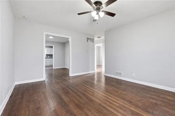 4115 E Linwood BLVD, Kansas City, MO 64128