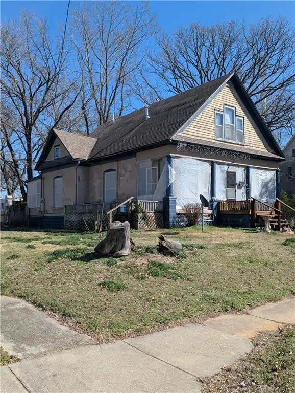 403 S Adams ST, Nevada, MO 64772