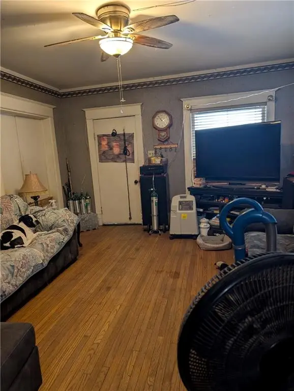 403 S Adams ST, Nevada, MO 64772