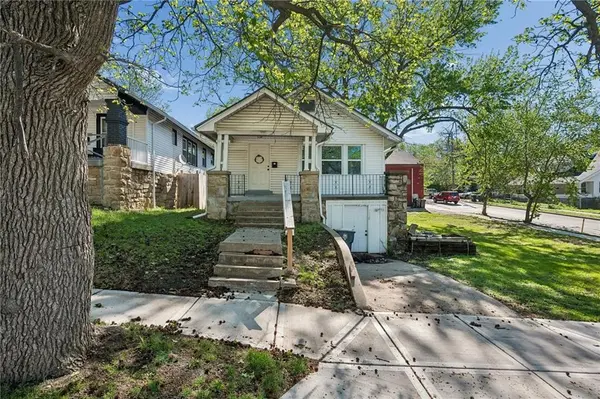 4943 Michigan AVE, Kansas City, MO 64130