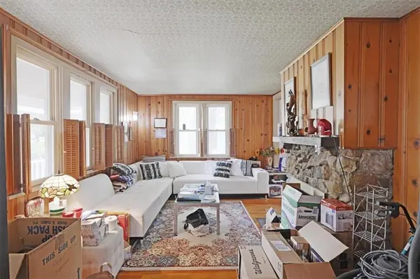 322 Arch ST, Leavenworth, KS 66048