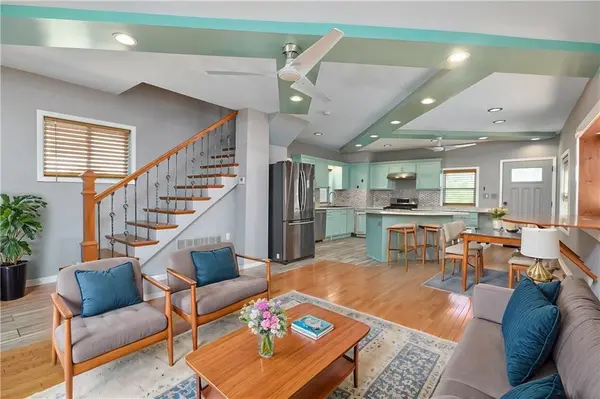 2943 Garfield AVE, Kansas City, MO 64109