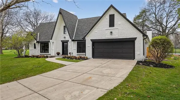 12815 Pembroke CIR, Leawood, KS 66209