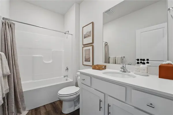 21045 W 217th ST, Spring Hill, KS 66083