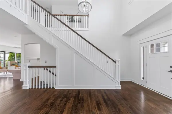 2827 NE 102nd TER, Kansas City, MO 64155