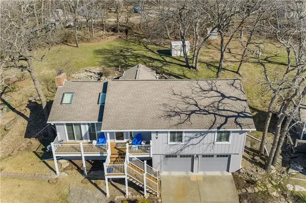 57 Y ST, Lake Lotawana, MO 64086