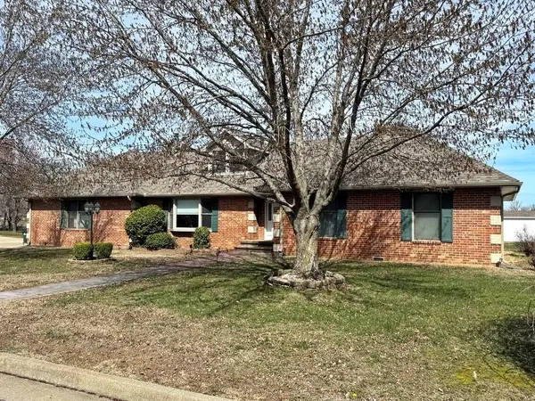 2004 N Lynn ST, Nevada, MO 64772