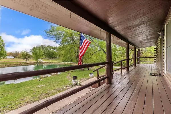 3389 SE Old Barn LN, Holt, MO 64048
