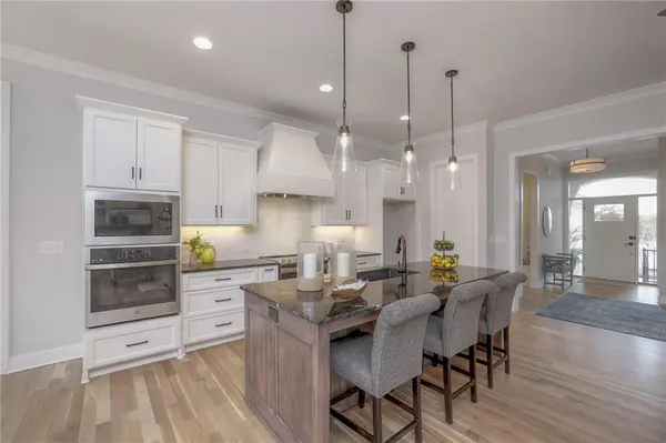 13845 Westgate ST, Overland Park, KS 66221