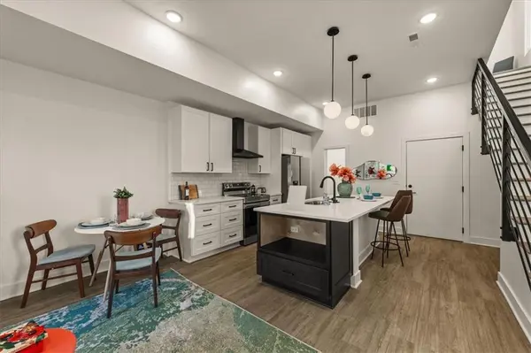 1225 E 29th ST, Kansas City, MO 64109