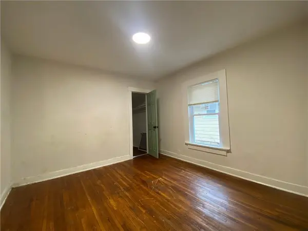 4210 Park AVE, Kansas City, MO 64130