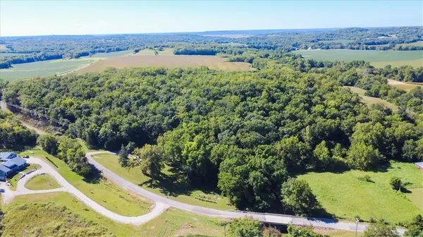 30105 Salem RD, Weston, MO 64098