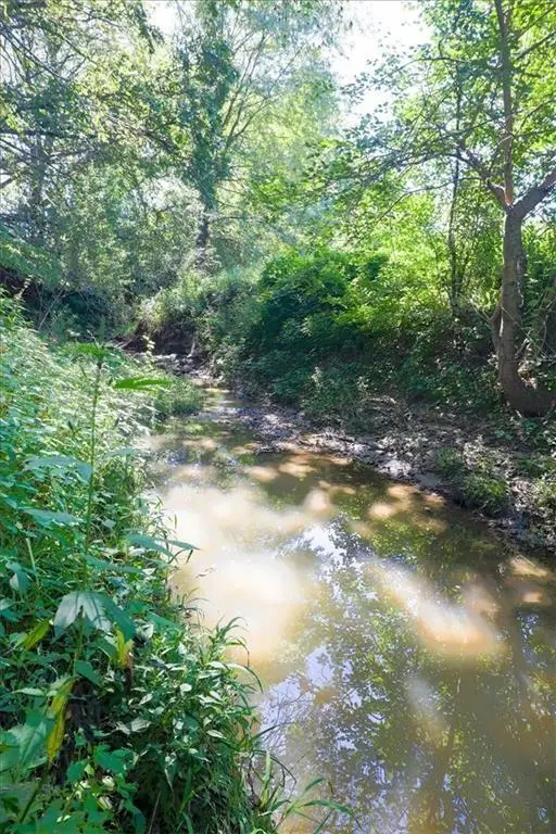 30105 Salem RD, Weston, MO 64098