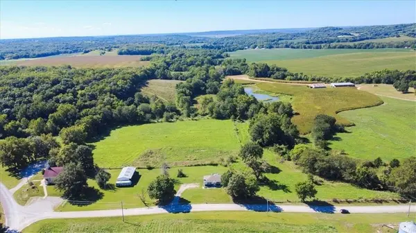 30105 Salem RD, Weston, MO 64098