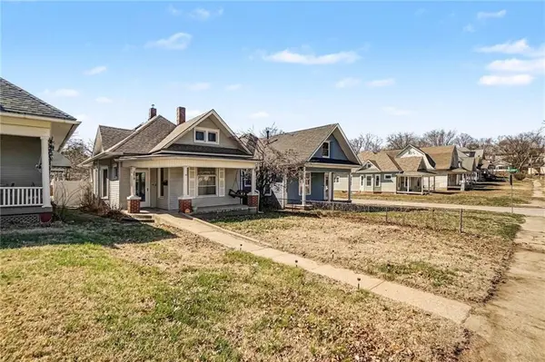 2618 Sacramento ST, St Joseph, MO 64507