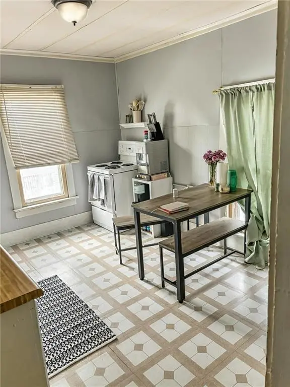302 S Fillmore ST, Maryville, MO 64468