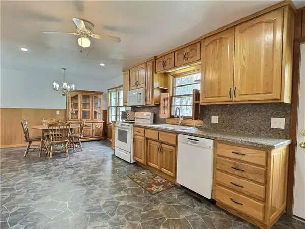 1201 S 1st ST, El Dorado Springs, MO 64744