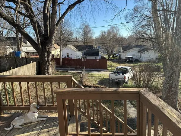 831 Ottawa ST, Leavenworth, KS 66048