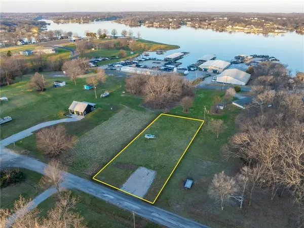 Lot 2901 Whitecap DR, Gallatin, MO 64640